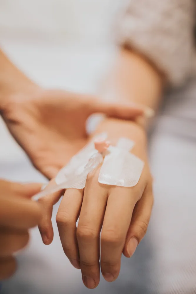 Ärztliche Beratung vor einer Infusionstherapie